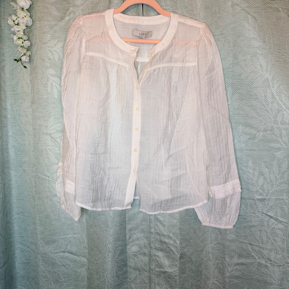 NEW LOFT Womens‎ M White Textured Button-Down Blouse Minimalist Puff Sleeve